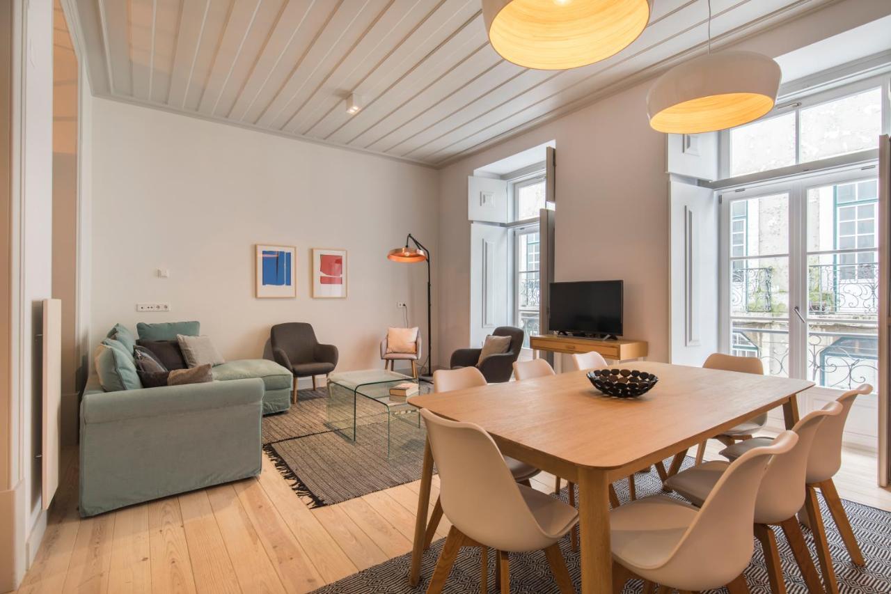 דירה Lovelystay - Charming 3 Bedroom Wonder Downtown ליסבון